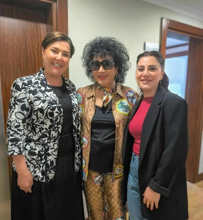 Zeynəb Xanlarova uzun aradan sonra görüntüləndi - FOTO