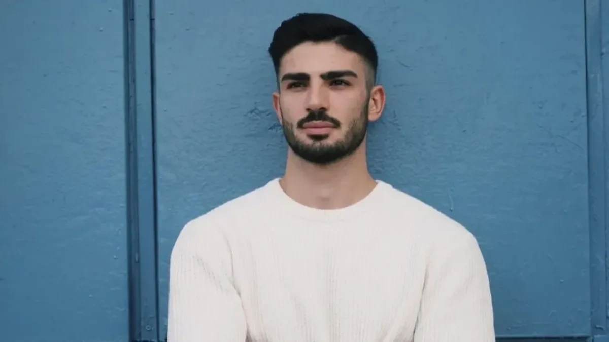 “Yakışıklı mısırcı” bir reklamdan sərvət qazandı