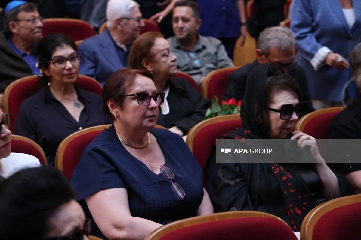 Aleksandr Şarovski ilə vida mərasimi keçirilib