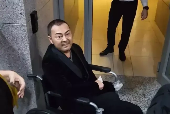 Sərdar Ortaçın səhhəti yenidən pisləşdi: Ayağa qalxa bilmir - (Foto)