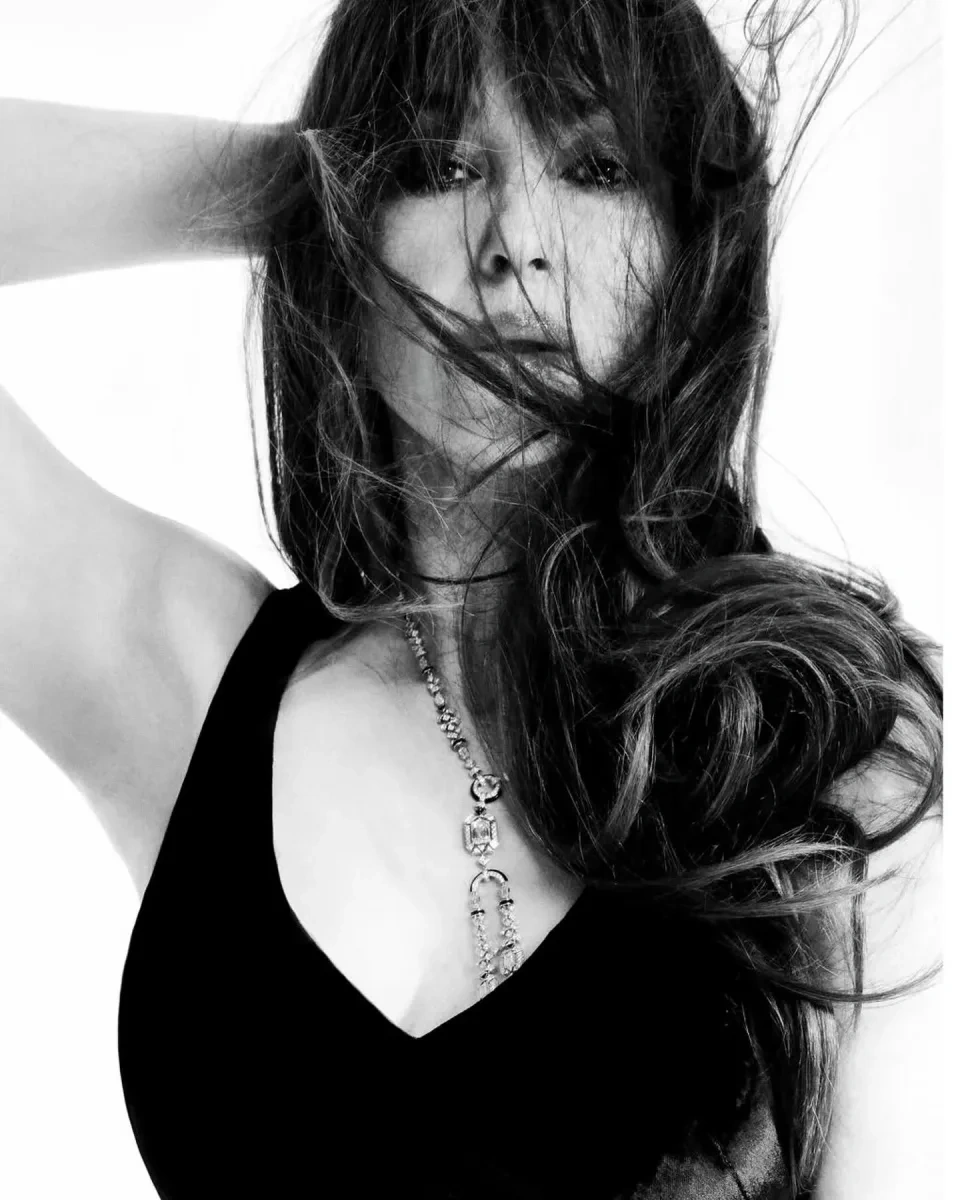 Monika “Harper’s Bazaar”da!