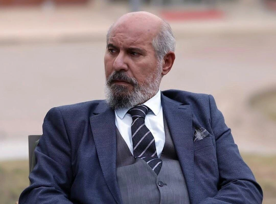 "Eşref Rüya"nın Nusreti parik və eynəklə tanınmaz oldu (Foto)