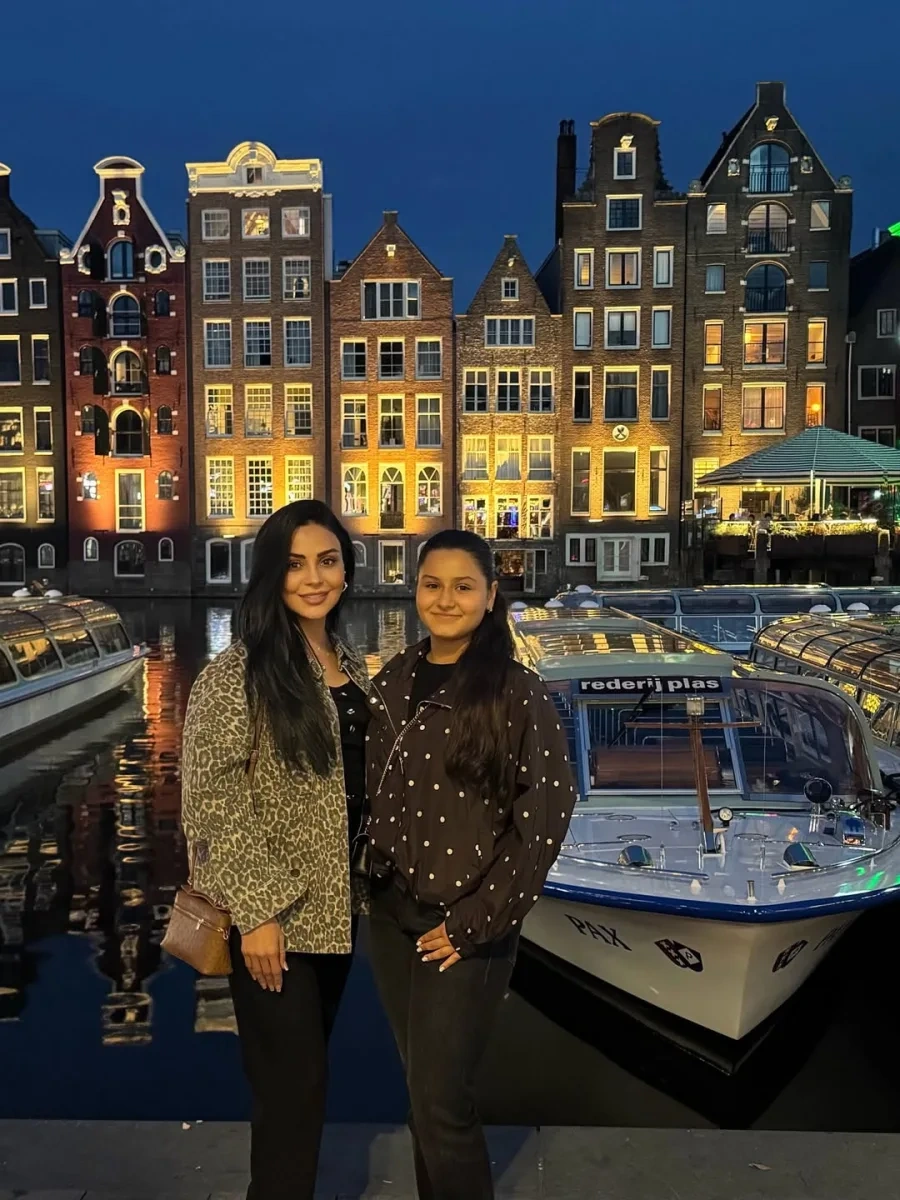 Vüsalə ilə qızının Amsterdam tətili