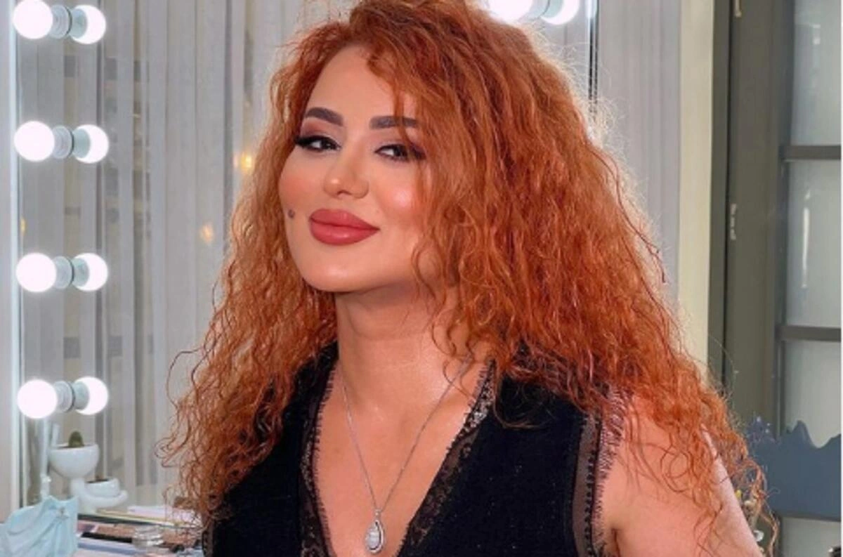 Əməkdar artist qızı ilə - (Foto)