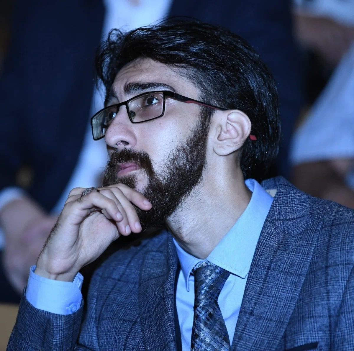 Mir Şahin oğlunu evləndirir