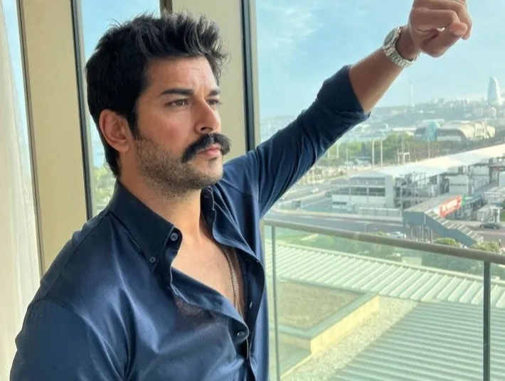 Burak Özçivitin artıq çəkisi diqqət çəkdi (Foto)