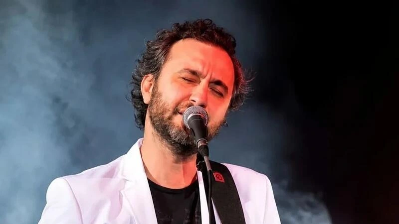 Nev vəfat etdi